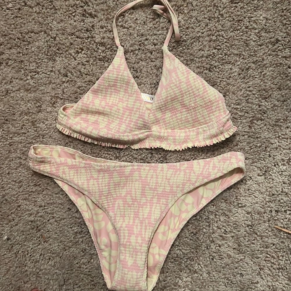 Show me your MUMU scrunch leopard bikini